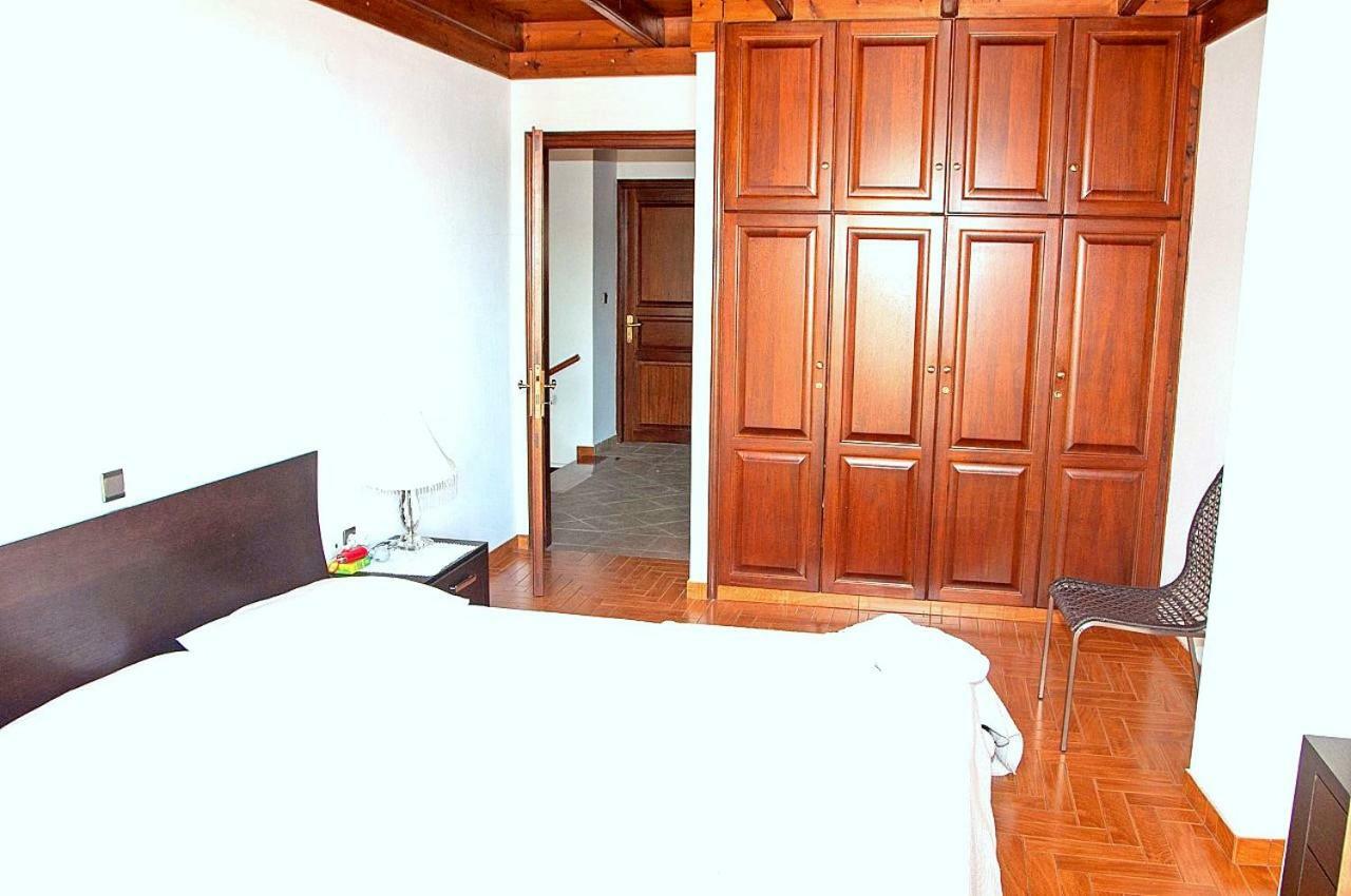 Dorothea'S Villa Platanos  ภายนอก รูปภาพ