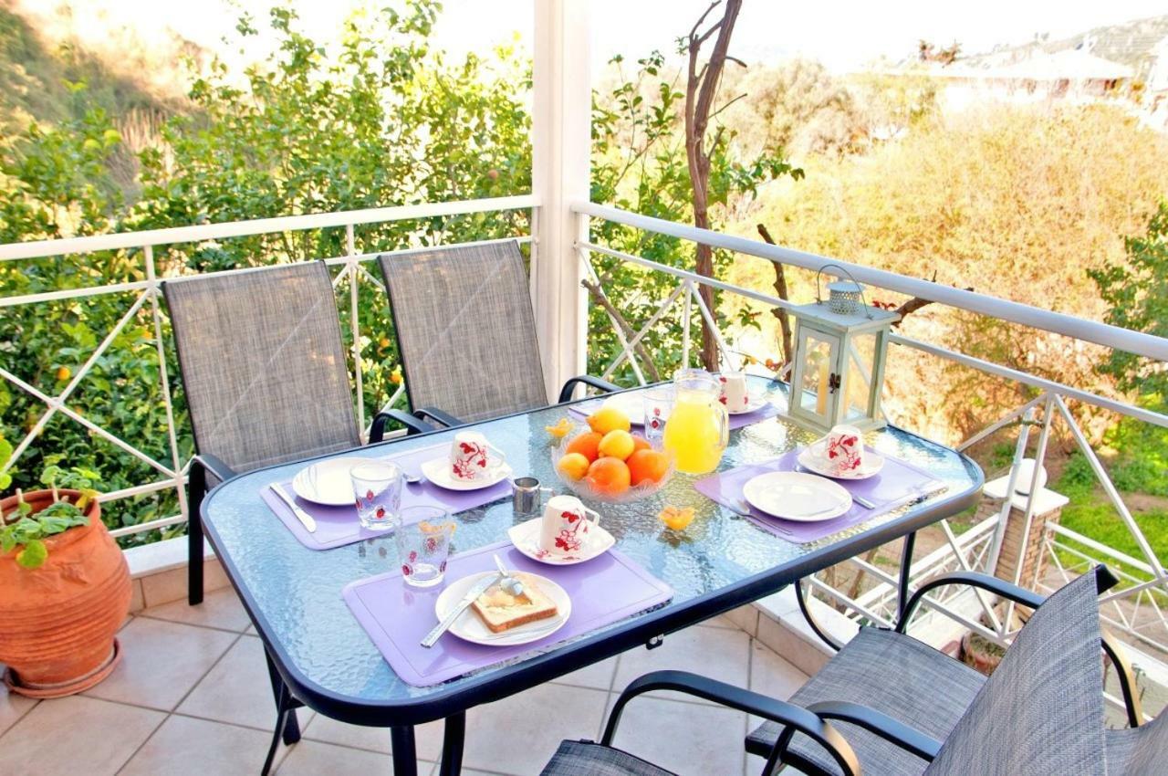 Dorothea'S Villa Platanos  ภายนอก รูปภาพ